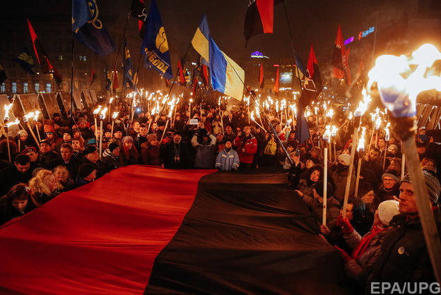 Львовский облсовет рекомендовал вывешивать флаг ОУН