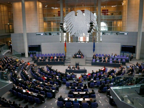 Политсилы Германии распределили места в новом правительстве