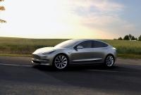 Компания Tesla получила 276 тысяч заказов на Model 3