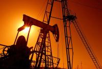 Мировые цены на нефть снизились почти на 3%