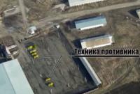 Аэроразведка обнаружила в оккупированном Новоазовске военные базы боевиков (видео)
