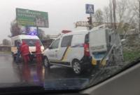Под Киевом "Газель" на мокрой дороге протаранила иномарку, есть пострадавшие