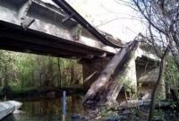 В Полтавской области разрушился мост