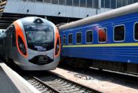 На Пасху и майские праздники Укрзализныця уже назначила 25 дополнительных поездов на 112 рейсов