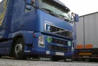 Полсотни грузовиков с украинскими товарами для Казахстана застряли в России