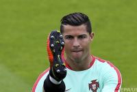 Роналду напугал Португалию своей травмой перед полуфиналом Евро-2016