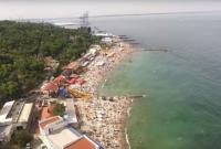 СЭС забраковала десятки пляжей: как вычислить опасные места для купания