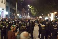 В Берлине акция левых радикалов переросла в столкновения с полицией