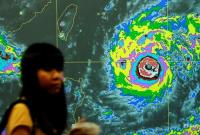 Мощный тайфун приближается к Японии