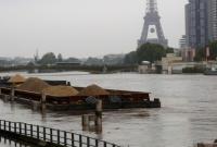 В Париже уровень воды достиг рекордной отметки с 1982 года
