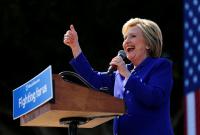 Клинтон набрала необходимое количество голосов для выдвижения в президенты США - СМИ
