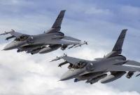 В США столкнулись два истребителя F-16