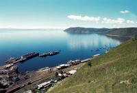 Россия в поисках денег: воду Байкала хотят продавать китайцам дороже бензина