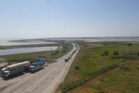 Пограничники заявляют об очереди из 130 авто на админгранице из Крымом