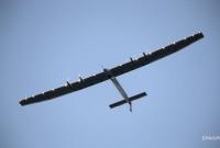Самолет на солнечных батареях приземлился в Аризоне