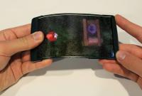 HoloFlex — первый в мире гибкий смартфон с поддержкой 3D без очков