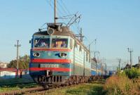 Двое россиян, которых принудительно выдворяли из страны, выпрыгнули из поезда