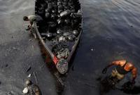 Возле Севастополя произошла авария с утечкой нефтепродуктов в море