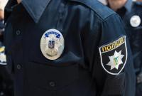 В Киеве неизвестный бросил взрывчатку на территорию управления полиции