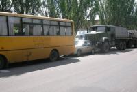 В Николаеве армейский грузовик устроил тройное ДТП
