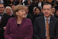 Меркель прокомментировала угрозы Эрдогана разорвать сделку по беженцам
