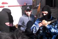 Троих крымских татар, задержанных оккупантами после обысков, отпустили из ФСБ лишь поздно ночью