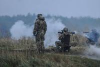 За сутки боевики обстреляли украинские позиции 52 раза