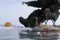 В Черниговской области под лед провалились двое рыбаков