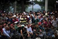 Сотни беженцев требуют открытия греческо-македонской границы, - СМИ