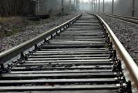 Два человека в Киеве попали под колеса поезда - один погиб