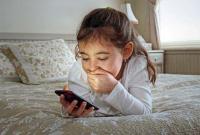 Смартфоны представляют опасность для детского зрения