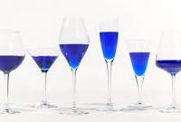 Испанцы создали первое в мире синее вино