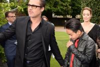 Брэд Питт впервые встретился с сыном Мэддоксом после объявления о разводе с Анджелиной Джоли