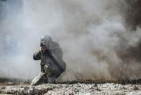 Боевики обстреляли район контрольного поста "Марьинка"