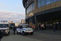 В Минске неизвестные с бензопилой и топором напали на посетителей ТЦ, есть жертвы