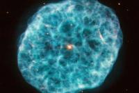 Hubble передал фото космической "устрицы"