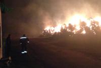В Николаевской области спасатели ликвидировали масштабный пожар на предприятии