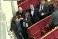Потасовка в Раде: "Оппоблок" схлестнулся с Гончаренко из-за сухарей (видео)