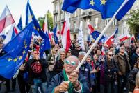 Более 30 тыс. человек вышли на антиправительственный протест в Варшаве