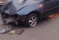 В центре Киева водитель Chevrolet влетел в подземный переход и сбежал, поставив авто на сигнализацию