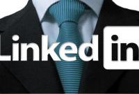 Акции соцсети LinkedIn упали на 40%