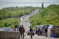На блокпостах в Донбассе – драки из-за льготников и перекрытые дороги