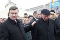 Азаров признался, что два года не говорил с Януковичем