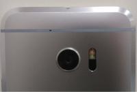 Основная камера HTC One M10 крупным планом
