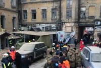 Обвал дома в Киеве: спасатели достали из-под завалов тело погибшего