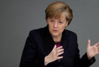 Меркель отменила визит в Давос из-за проблем с мигрантами