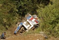 В Боливии автобус упал в ущелье: девять погибших