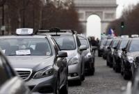 Суд Парижа обязал Uber выплатить французским таксистам 1,2 млн. евро