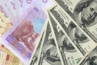 НБУ на 11 августа незначительно укрепил курс гривны к доллару до 24,82