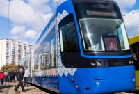 В Киеве запустили трамвай нового поколения с Wi-Fi и кондиционером